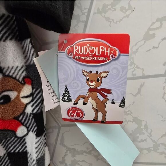 Nwt Girl's Size XS 4/5 Christmas Rudolph Cozy Pajama set w socks, 3pc - Picture 4 of 6